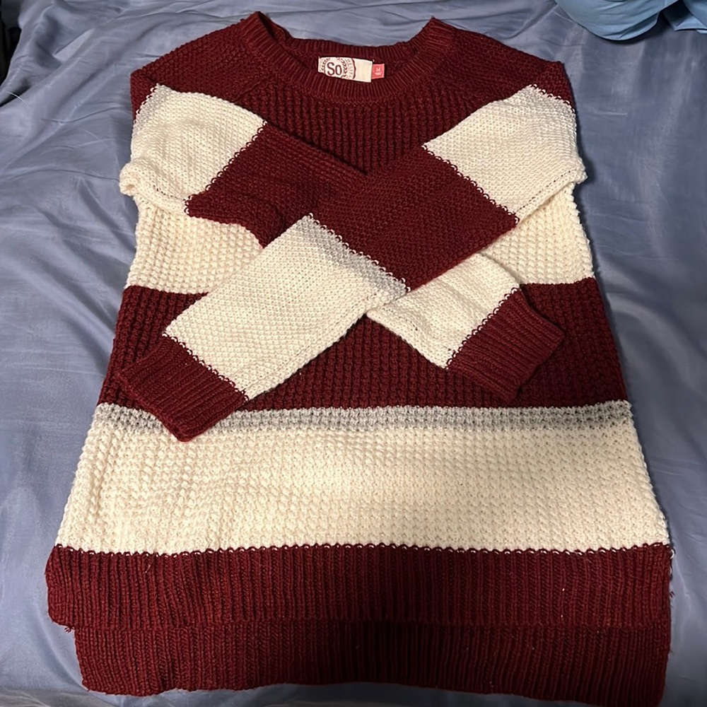 Comfy Sweater with nice striped pattern